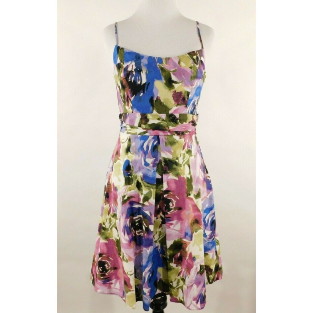 B. Darlin Women Dress 9 /10 Fit and Flare